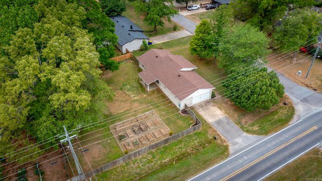 10 Pinewood Street, Cabot, AR 72023