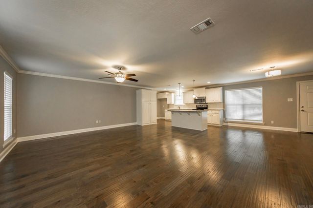10 Pinewood Street, Cabot, AR 72023