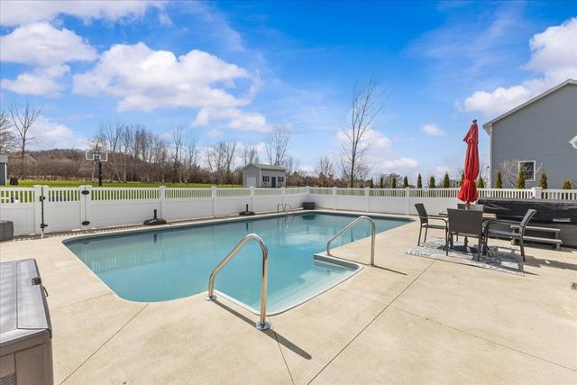 304 Harbor View Drive, St. Albans Town, VT 05478