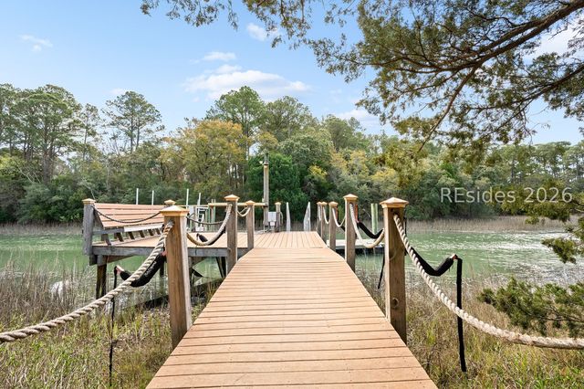 22 Blue Heron Pt, Hilton Head Island, SC 29926