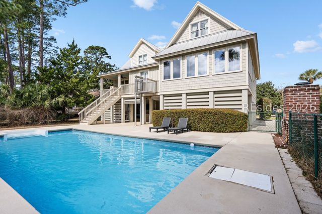 22 Blue Heron Pt, Hilton Head Island, SC 29926