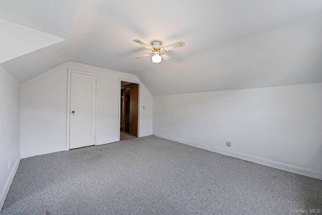 8 Maple Lane, New Hyde Park, NY 11040