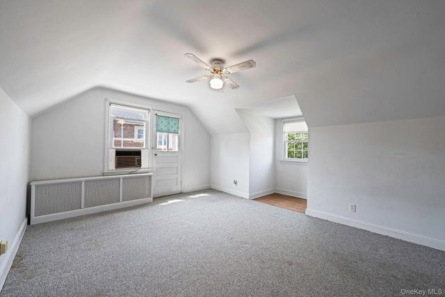 8 Maple Lane, New Hyde Park, NY 11040