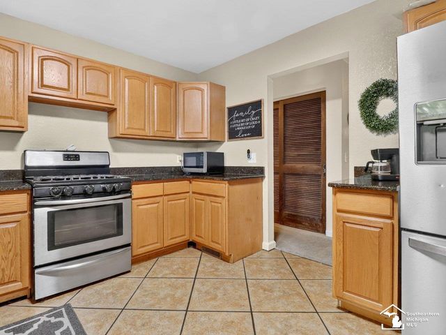 11589 Brookshire Drive, Bedford Twp, MI 48182