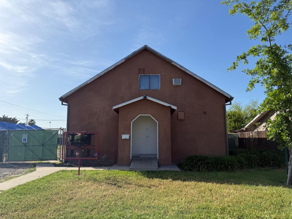 1416 Orange Avenue, Chowchilla, CA 93610