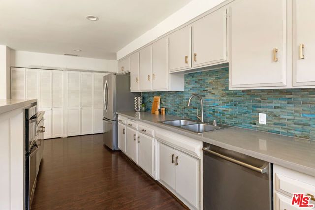 3022 Tyburn Street, Los Angeles, CA 90039