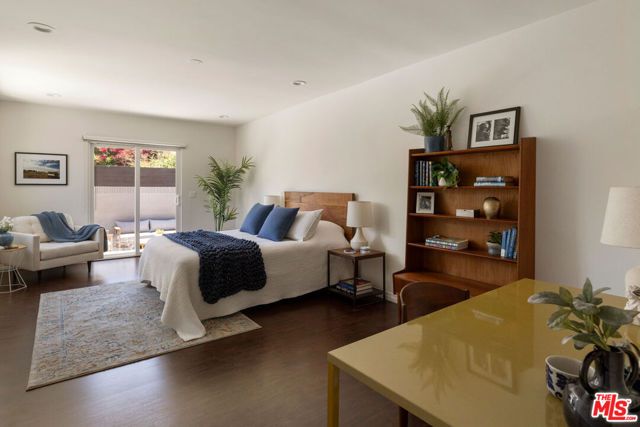 3022 Tyburn Street, Los Angeles, CA 90039