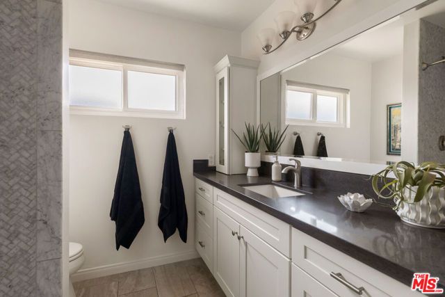 3022 Tyburn Street, Los Angeles, CA 90039