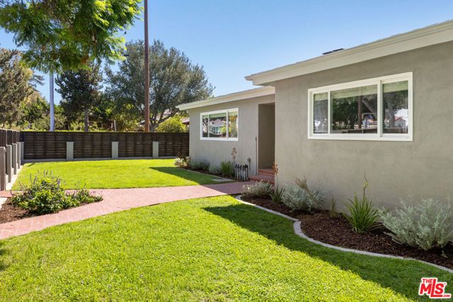 3022 Tyburn Street, Los Angeles, CA 90039