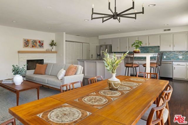 3022 Tyburn Street, Los Angeles, CA 90039