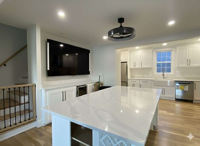 30 Russell Road 30, Chelmsford, MA 01863