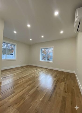 30 Russell Road 30, Chelmsford, MA 01863