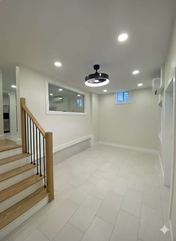 30 Russell Road 30, Chelmsford, MA 01863