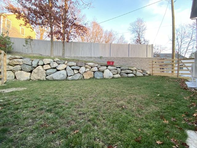 30 Russell Road 30, Chelmsford, MA 01863