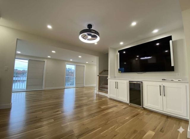 30 Russell Road 30, Chelmsford, MA 01863