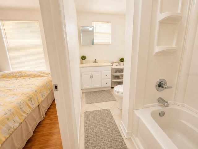 6918 E BAYOU LANE, Bradenton, FL 34207