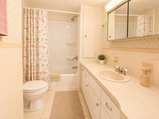 6918 E BAYOU LANE, Bradenton, FL 34207
