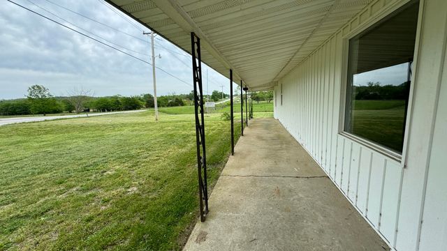 10308 E Business 60, Mountain Grove, MO 65711