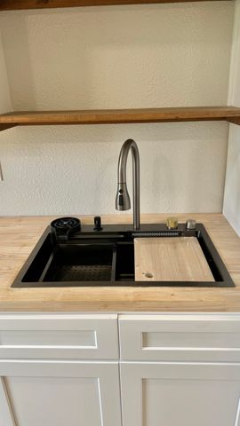 10308 E Business 60, Mountain Grove, MO 65711