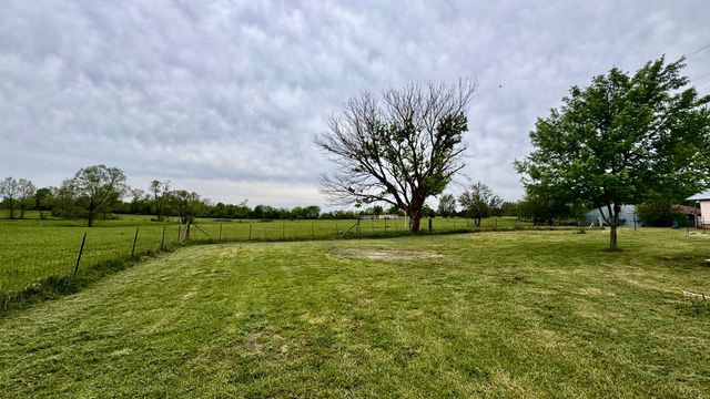 10308 E Business 60, Mountain Grove, MO 65711