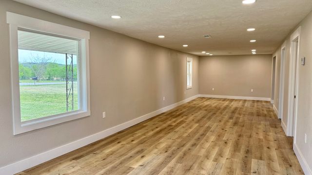 10308 E Business 60, Mountain Grove, MO 65711