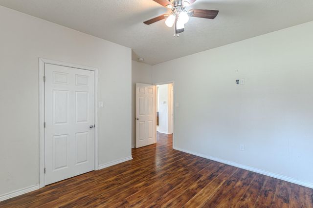 816 Martin Luther King Road, Ames, TX 77575