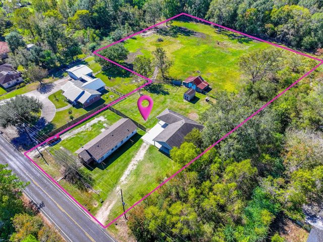 816 Martin Luther King Road, Ames, TX 77575