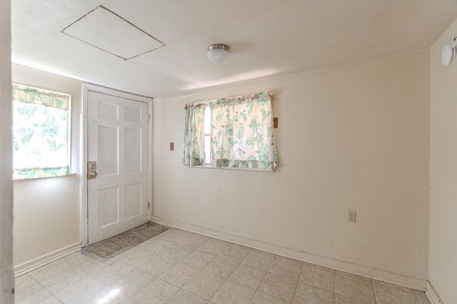 816 Martin Luther King Road, Ames, TX 77575