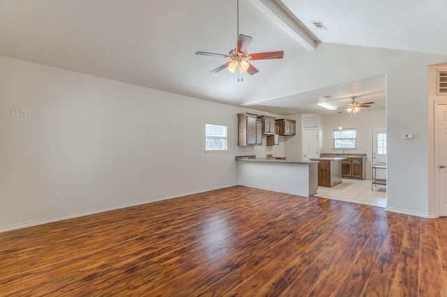 816 Martin Luther King Road, Ames, TX 77575