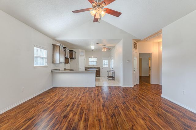 816 Martin Luther King Road, Ames, TX 77575