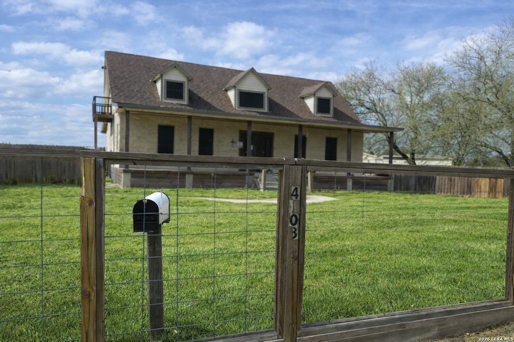 4108 E Nimrod Cir, Robstown, TX 78380