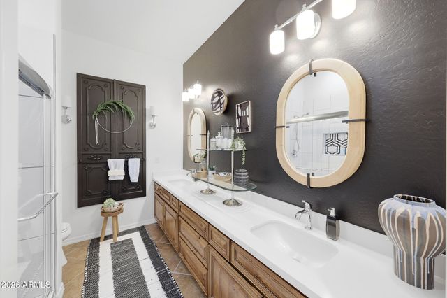 1531 W PARNELL Drive, Phoenix, AZ 85085