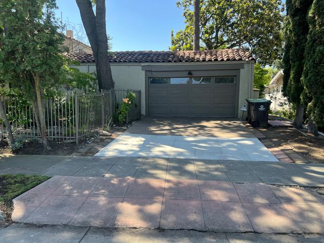 1633 Argonne Dr, Stockton, CA 95203
