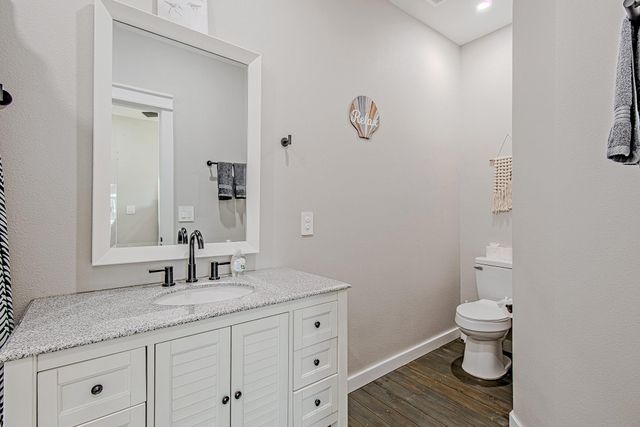 1079 Cedar Lane, Gilchrist, TX 77617