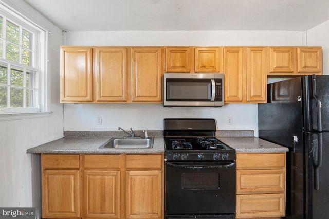3220 CLIFTMONT AVE, Baltimore, MD 21213