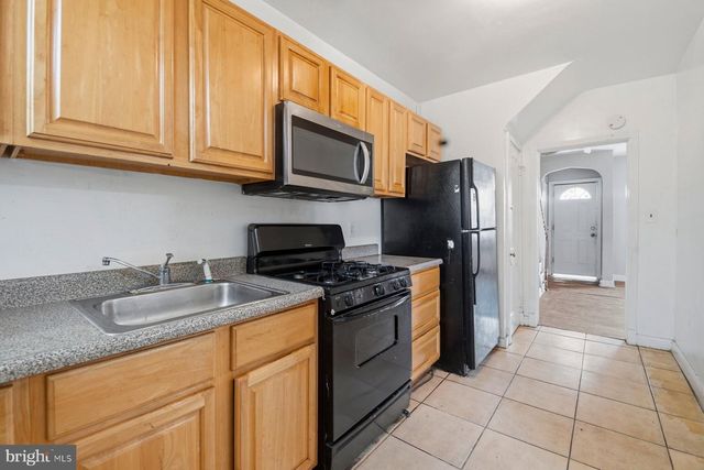 3220 CLIFTMONT AVE, Baltimore, MD 21213