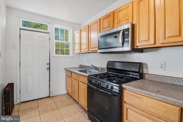 3220 CLIFTMONT AVE, Baltimore, MD 21213