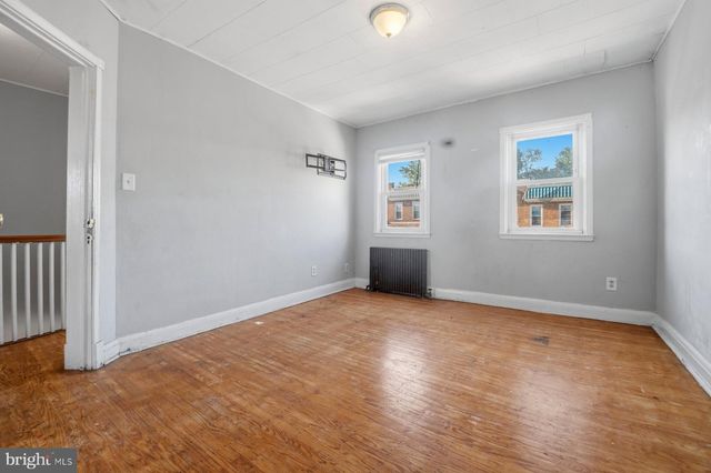 3220 CLIFTMONT AVE, Baltimore, MD 21213