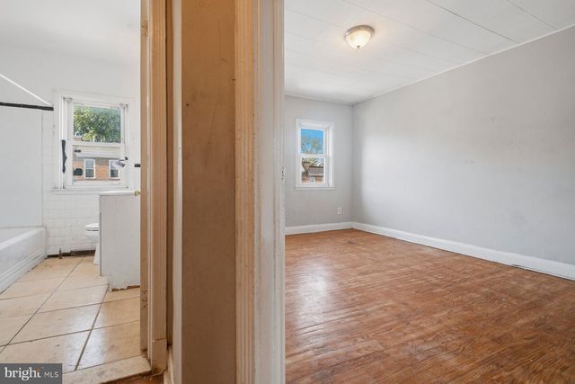 3220 CLIFTMONT AVE, Baltimore, MD 21213