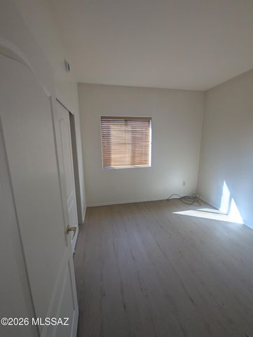 5490 N Little River Lane, Tucson, AZ 85704