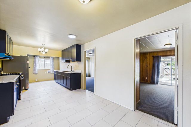 2730 Ocean Avenue, Eureka, CA 95501