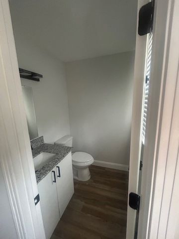 6 McKendree Cir, Hermitage, TN 37076