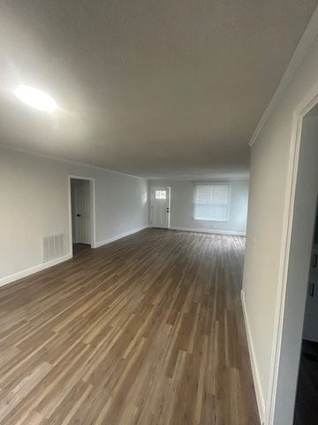 6 McKendree Cir, Hermitage, TN 37076