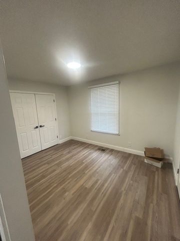 6 McKendree Cir, Hermitage, TN 37076