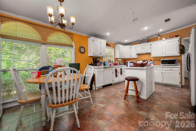 98 Lanning Drive, Columbus, NC 28722