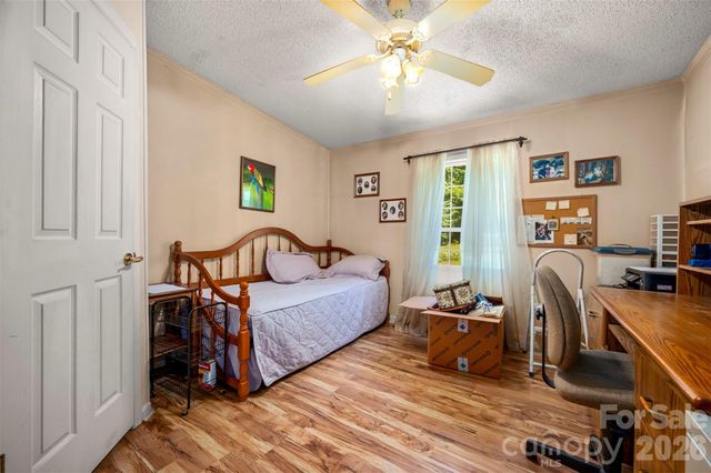 98 Lanning Drive, Columbus, NC 28722