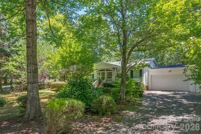 98 Lanning Drive, Columbus, NC 28722