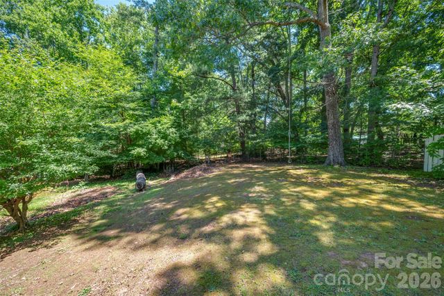 98 Lanning Drive, Columbus, NC 28722