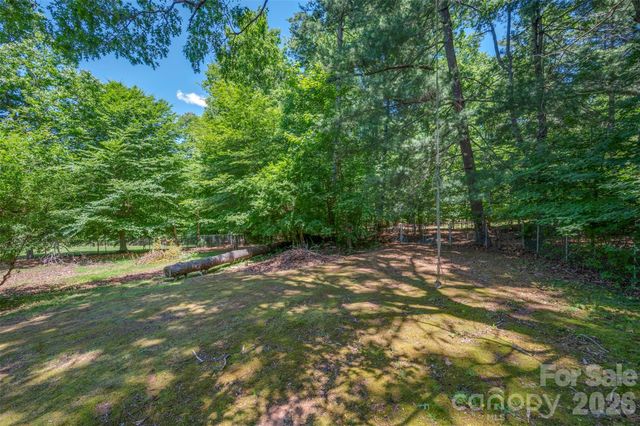 98 Lanning Drive, Columbus, NC 28722