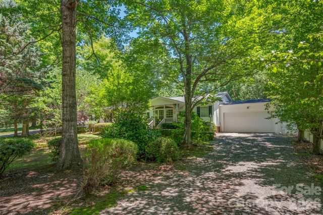 98 Lanning Drive, Columbus, NC 28722